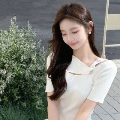 图兰朵：魔咒缘起 封面