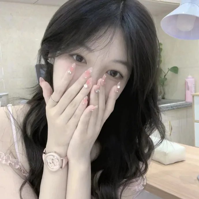 妮娜的抉择 封面